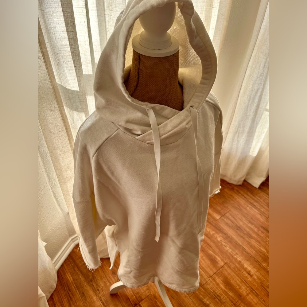 ALO Yoga short sleeve oversized cream white beige sweater cut off shirt - Picture 5 of 8
